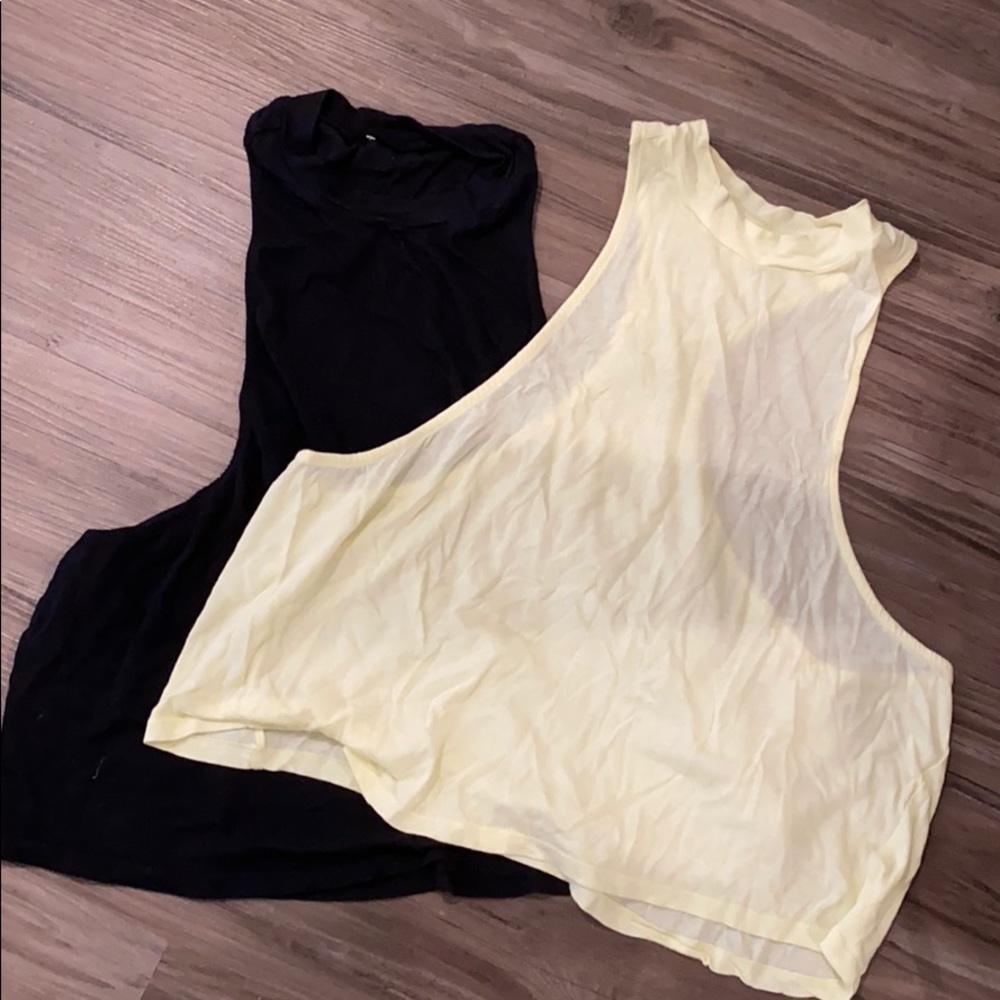 Alo Flex Tank (collection of 2)